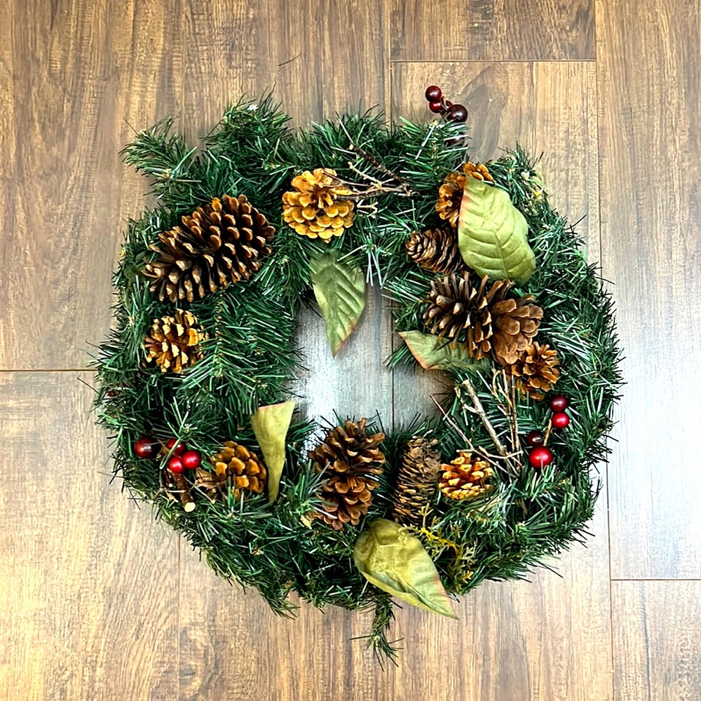 18 inch Holiday Wreath